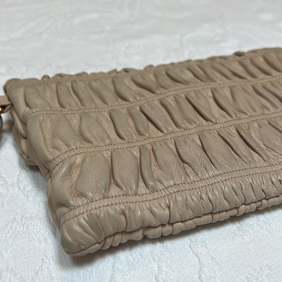 Prada Turn Lock Wristlet Clutch Gaufre Nappa Small - Picture 9 of 10